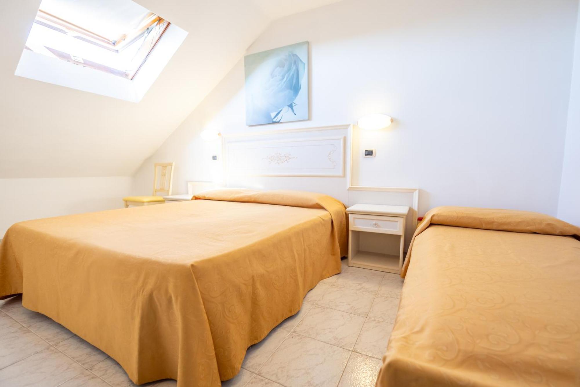 Hotel Florence Сан-Бенедетто-дель-Тронто Экстерьер фото