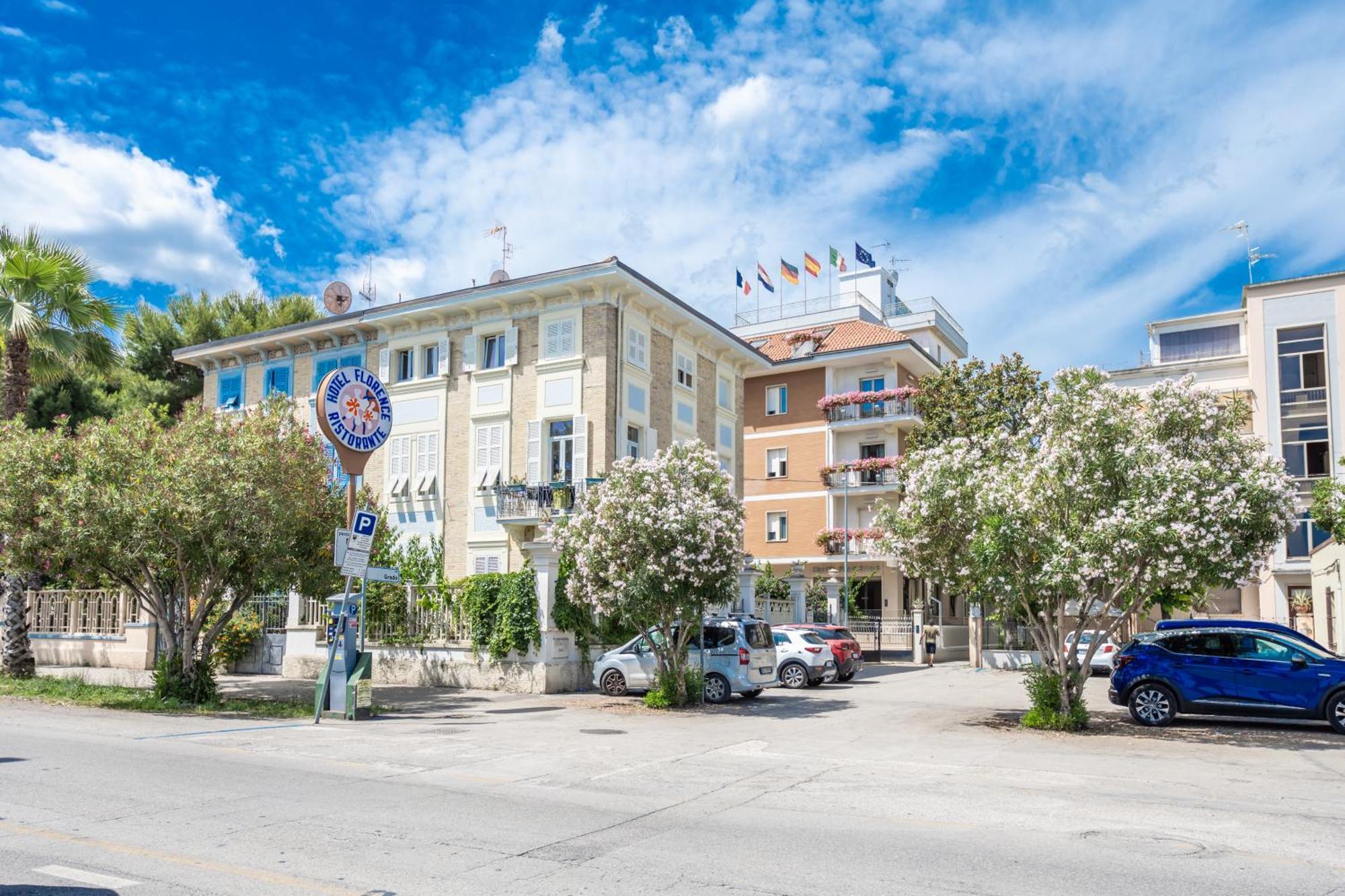 Hotel Florence Сан-Бенедетто-дель-Тронто Экстерьер фото