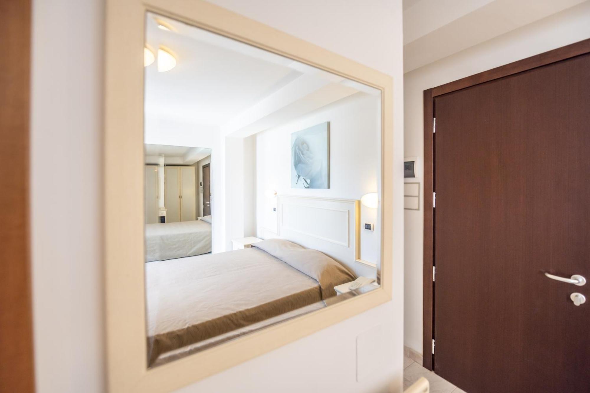 Hotel Florence Сан-Бенедетто-дель-Тронто Экстерьер фото