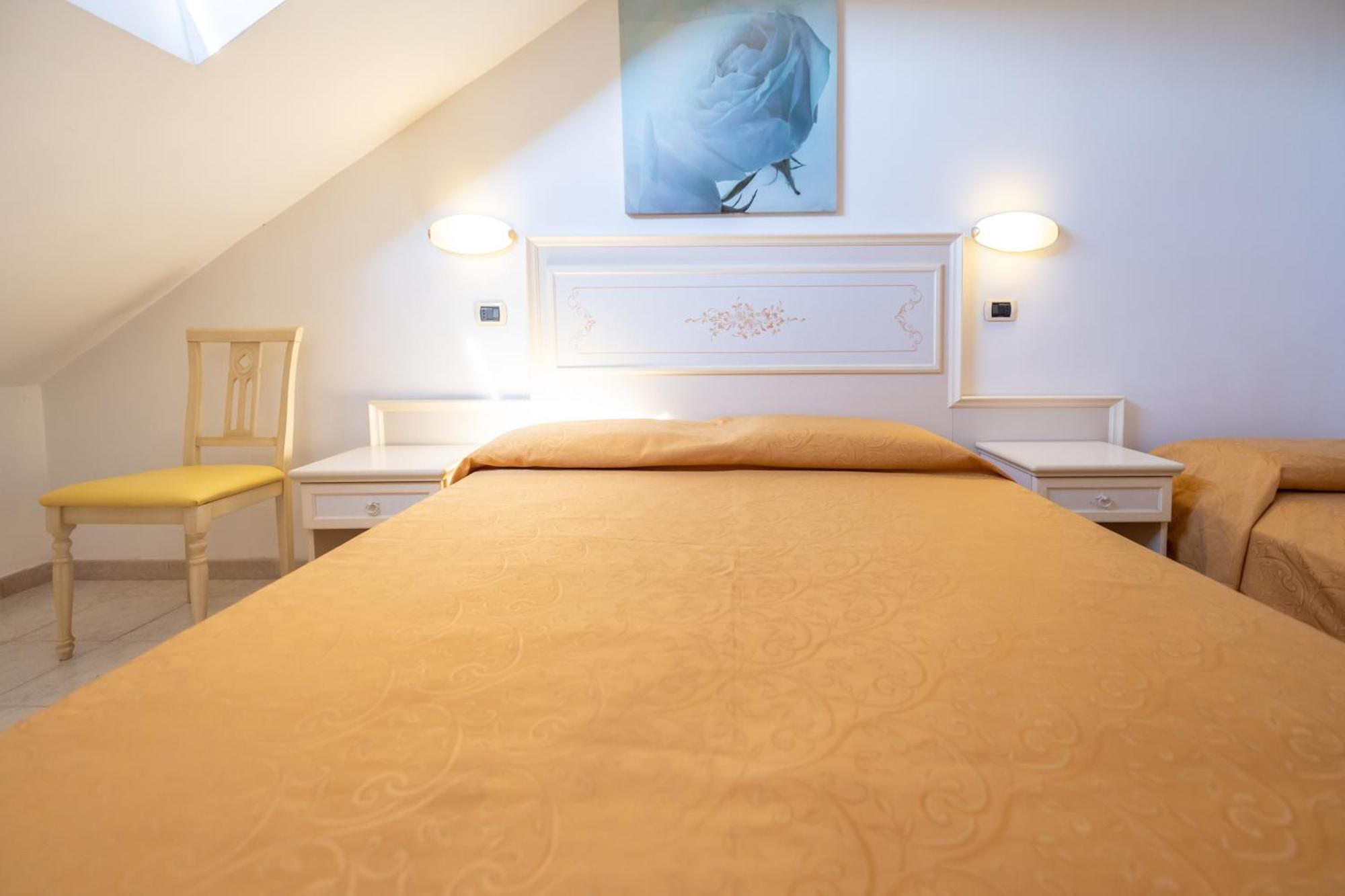 Hotel Florence Сан-Бенедетто-дель-Тронто Экстерьер фото